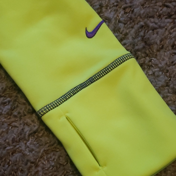 Women Nike hoodie - Picture 3 of 3